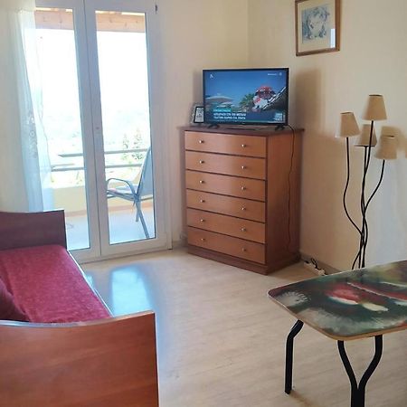 Hellmann Apartments Afión Extérieur photo